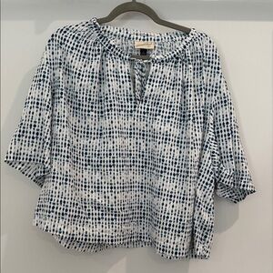 Universal Threads Dolman Sleeve Top